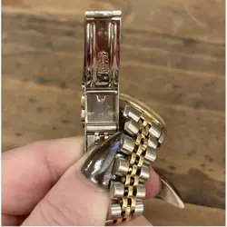 TWO-TONE JUBILEE CHAMPAGNE