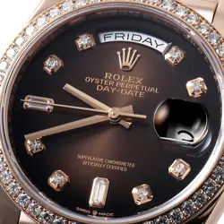 ROUND/2P BAGUETTE DIAMONDS