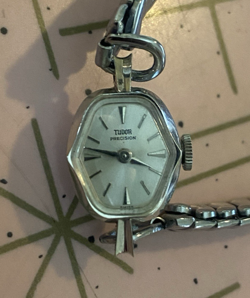 VINTAGE 14K GOLD LADIES TUDOR PRECISION WATCH MANUAL WIND 1940S 1950S ROLEX