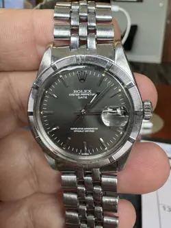 VINTAGE MEN