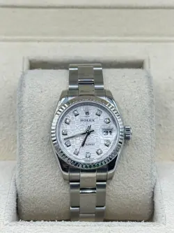 ROLEX DATEJUST 26MM WATCH - FLUTED BEZEL - SILVER DIAMOND DIAL - OYSTER BRACELET