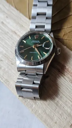 Vintge Rolex Oysterdate 6466 Olive Green Dial 30mm Mid-Size Hand-Winding Watch