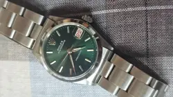 Vintge Rolex Oysterdate 6466 Olive Green Dial 30mm Mid-Size Hand-Winding Watch