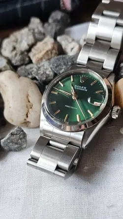 Vintge Rolex Oysterdate 6466 Olive Green Dial 30mm Mid-Size Hand-Winding Watch