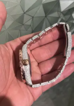 MOISSANITE