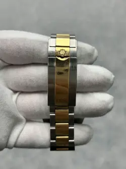 SEA-DWELLER 43