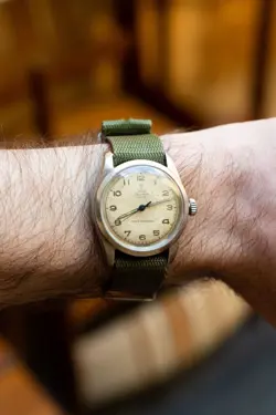 7904 MECHANICAL WATCH