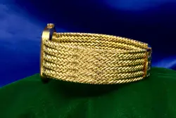 WATCH IN 18K