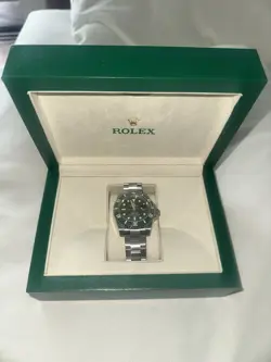 ROLEX 40MM STAINLESS STEEL SUBMARINER GREEN DIAL HULK W BOX AND CERTIFICATION
