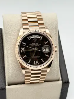 ROSE GOLD BOX