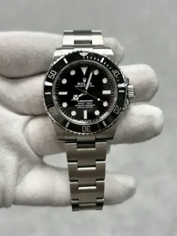 SUBMARINER 124060 WITH