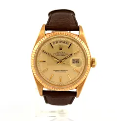 WATCH 1976