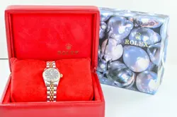 DIAMOND DIAL WRISTWATCH