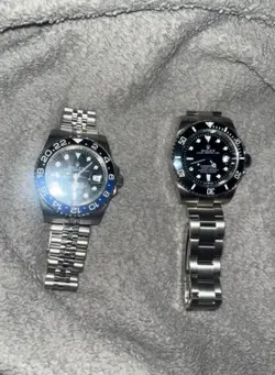 WATCHES ￼