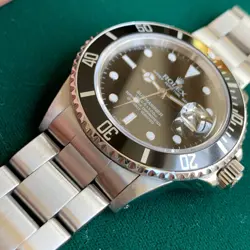 1985 Rolex Submariner Date Ref. 16800 Divers Automatic Wristwatch - Box & Papers
