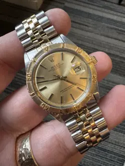 WRISTWATCH AMAZING!