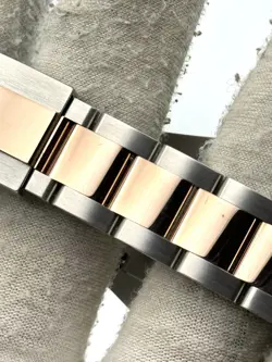 TONE OYSTER BRACELET