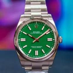2024 ROLEX OYSTER PERPETUAL 124300 GREEN DIAL OYSTER FULL SET
