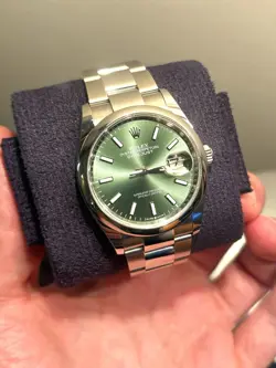 ROLEX DATEJUST 36MM 126200 MINT GREEN DIAL BOX & PAPERS
