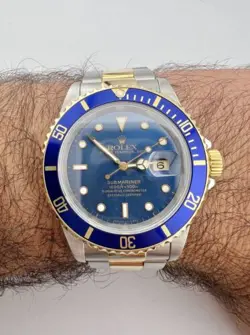 1996 MINT ROLEX SUBMARINER 16613 GOLD STEEL TWO TONE YELLOW GOLD SUNBURST BLUE