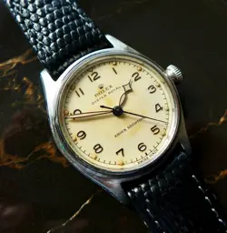A RARE & STUNNING VINTAGE 1946 MID-SIZE ROLEX OYSTER ROYAL WRISTWATCH REF. 4444