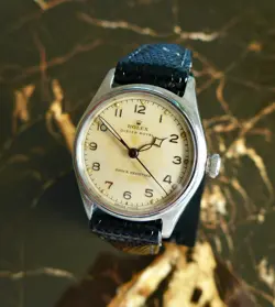 A RARE & STUNNING VINTAGE 1946 MID-SIZE ROLEX OYSTER ROYAL WRISTWATCH REF. 4444
