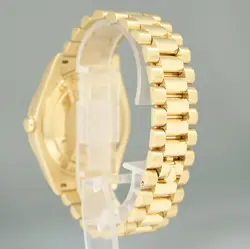 PAPERS ROLEX DAY