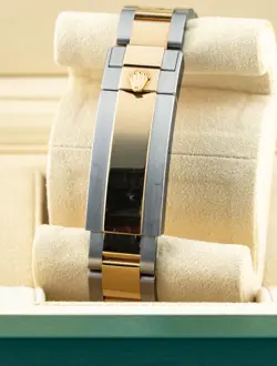 Rolex Submariner Date 40  Steel / 18k Yellow Gold Blue Ceramic Bezel 116613lb