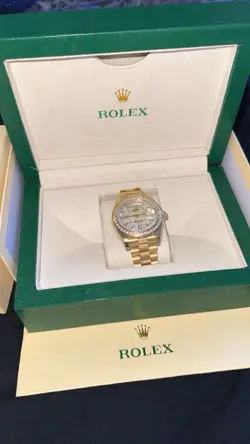 ROLEX DAY-DATE 18238 GOLD PRESIDENT BRACELET WITH DIAMOND BEZEL DIAMOND DIAL.