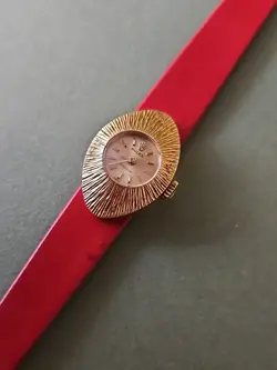 VINTAGE 18KT LADIES