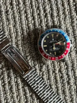 VINTAGE ROLEX GMT MASTER 1675 LONG E