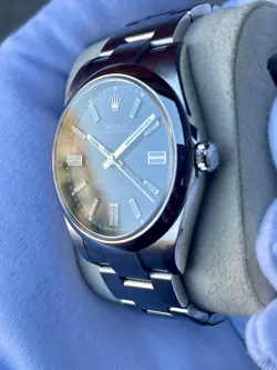 WATCH EXCELLENT