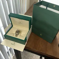 ROLEX OYSTER PERPETUAL DATEJUST 41MM BLACK DIAL