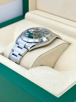 OYSTER GREEN DIAL