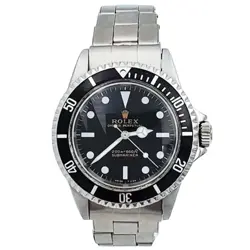 ROLEX 40MM VINTAGE 1960 SUBMARINER STEEL WRISTWATCH WITH BLACK DIAL. (5513)