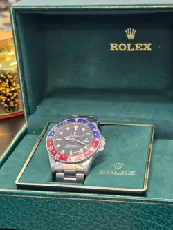 NICE PATINA WATCH/BOX