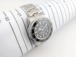 BLACK DIAL 44MM