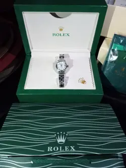 WOMENS WATCH