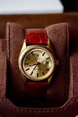 DIAL LOVELY PATINA