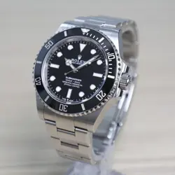 ROLEX SUBMARINER 124060 NO DATE 41MM VERY GOOD CONDITIONS BOX & PAPERS