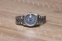 ROLEX DATEJUST 16220 - BLUE ROMAN  DIAL OYSTER  BRAC- FULL SET