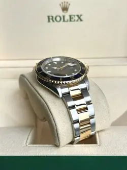 ROLEX SUBMARINER 16613 SILVER AND GOLD OYSTER BRACELET WITH BLUE BEZEL