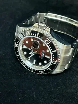 126600 BLACK DIAL