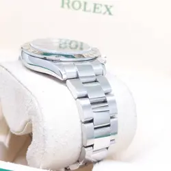 Rolex 40mm Black Indexes Steel Daytona REF: 116520 (Z series)