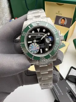 ROLEX 41MM “KERMIT” SUBMARINER GREEN BEZEL & BLACK DIAL STAINLESS STEEL 2021