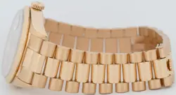 GOLD WATCH 18238