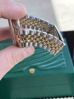 Rolex Oyster Perp Datejust 36mm Blue Sunburst Dial Yellow Gold Watch 1601 Box