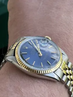Rolex Oyster Perp Datejust 36mm Blue Sunburst Dial Yellow Gold Watch 1601 Box