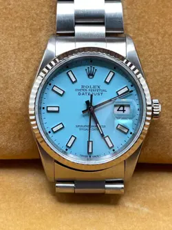 TIFFANY BLUE COLOR