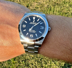 39MM WRISTWATCH W/BOX